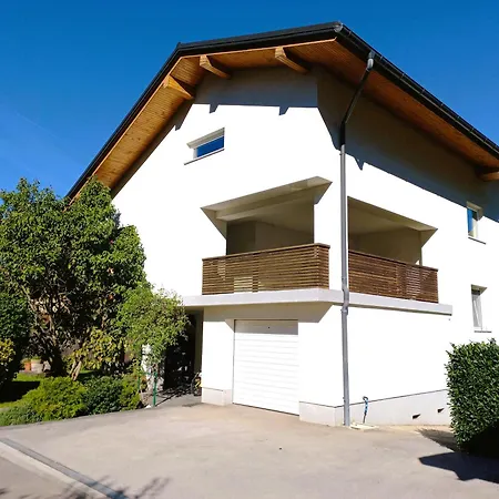 House Stepic Apartment *